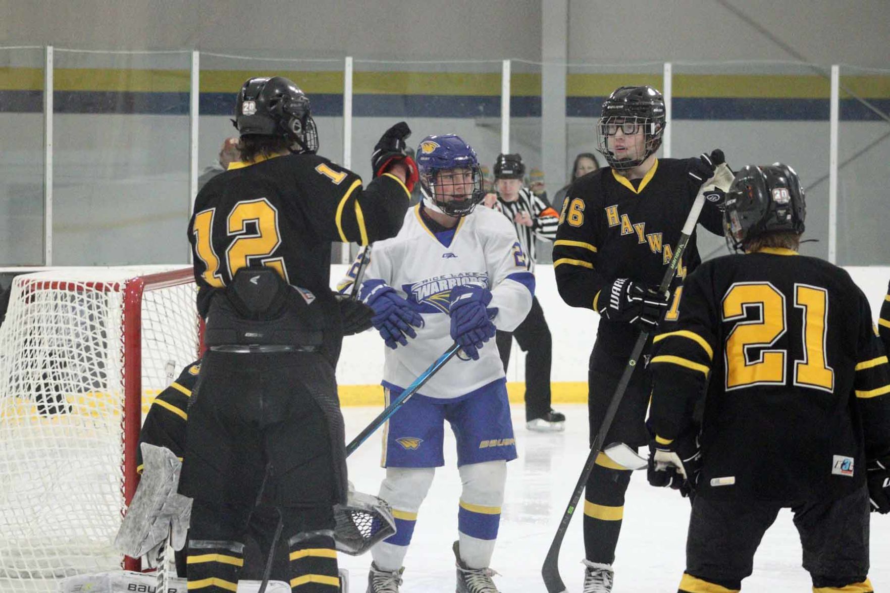 Rice Lake boys hockey vs. Hayward 12-17-22